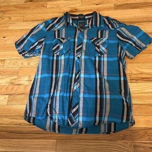 Xl bke black and blue short sleeve button up